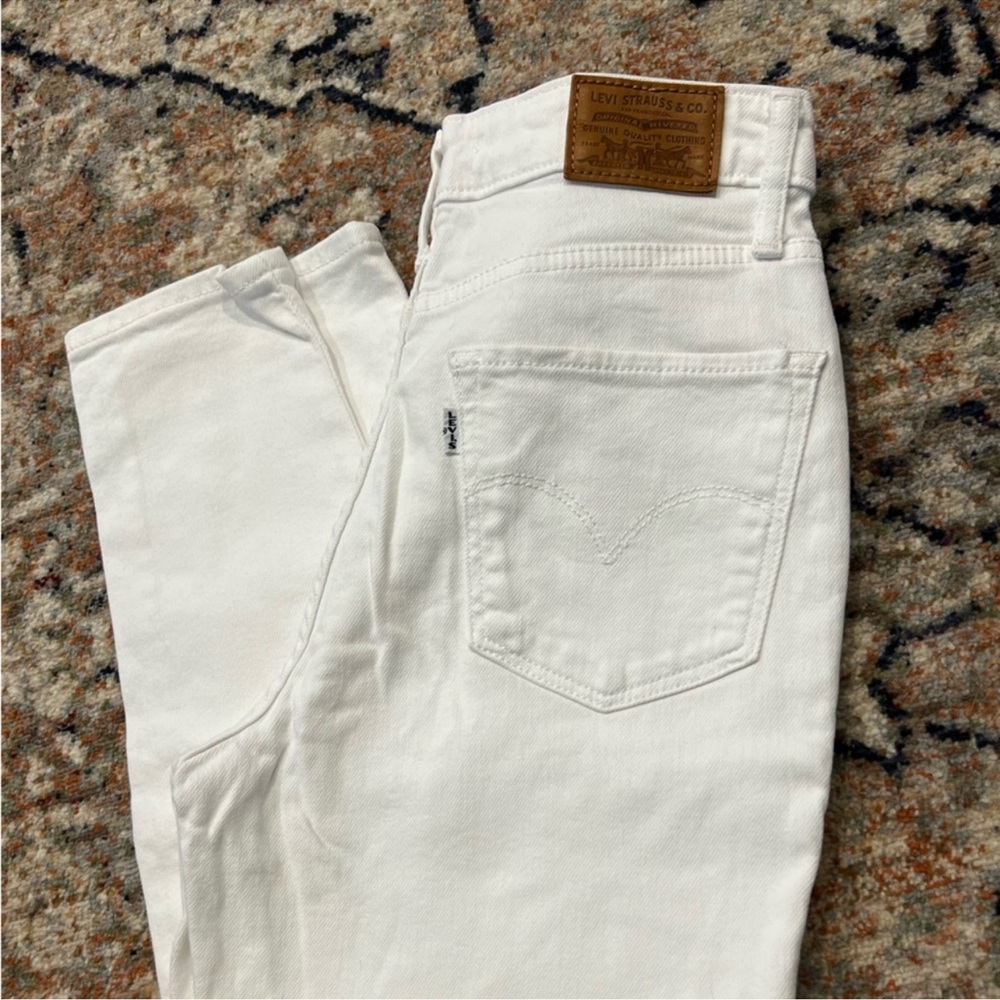 Levi’s White Skinny Jeans - Picture 10 of 11